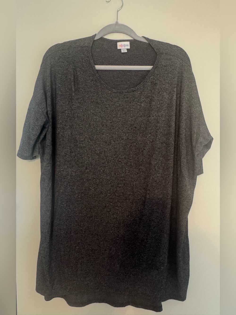 LuLaRoe Charcoal Short Sleeve Crew Neck Tunic sz L